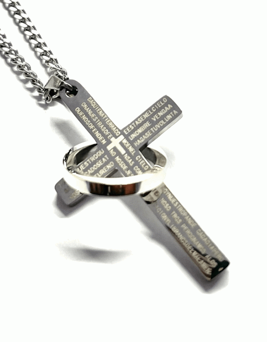 Collier à pendentif croix et anneau 